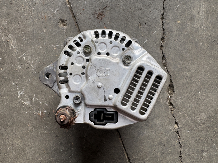 Alternator Denso 64011-670 [5]