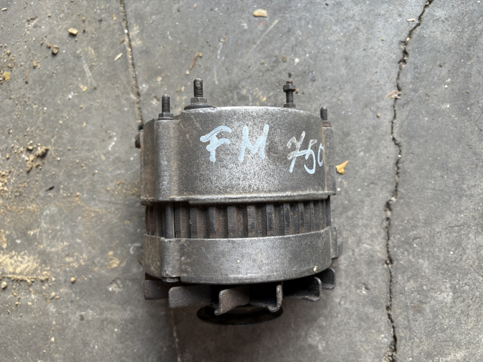 Alternator - FM 750 [2]
