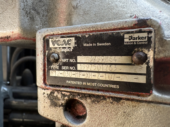 Ansamblu Hidromotor VOAC F12-030-MF-XH-Z-107 cu Reductor O&K 2456960 - O&K [3]