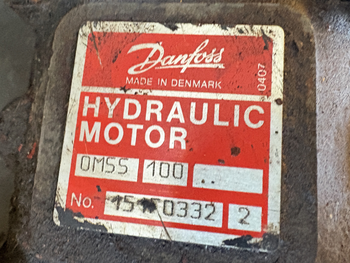 Ansamblu reductor cu hidromotor rotire Danfoss OMSS 100 [2]