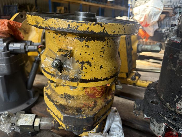 Ansamblu reductor cu hidromotor rotire Komatsu 21P-60-K1181 [3]