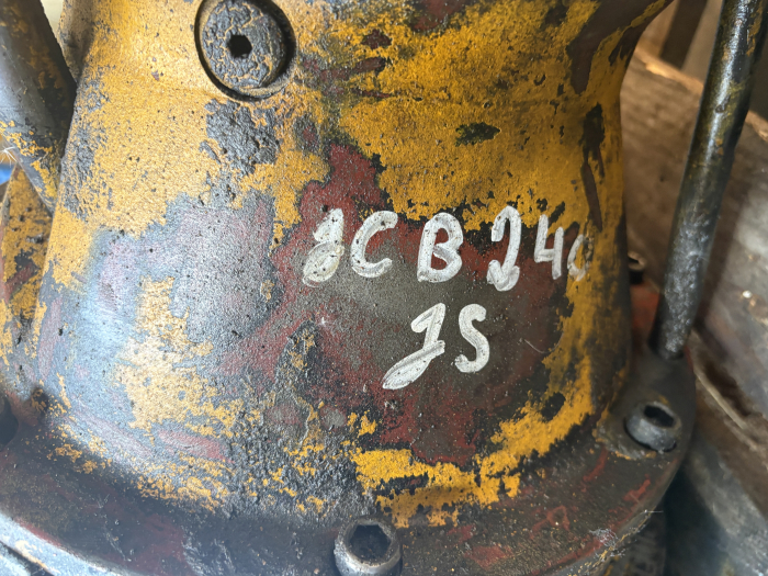 Ansamblu reductor cu hidromotor rotire KPM M2X146B - JCB JS240 [4]