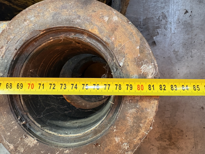 Articulație tip H, diametru interior 105.85mm, lungime 820mm, lățime 520,400mm [2]