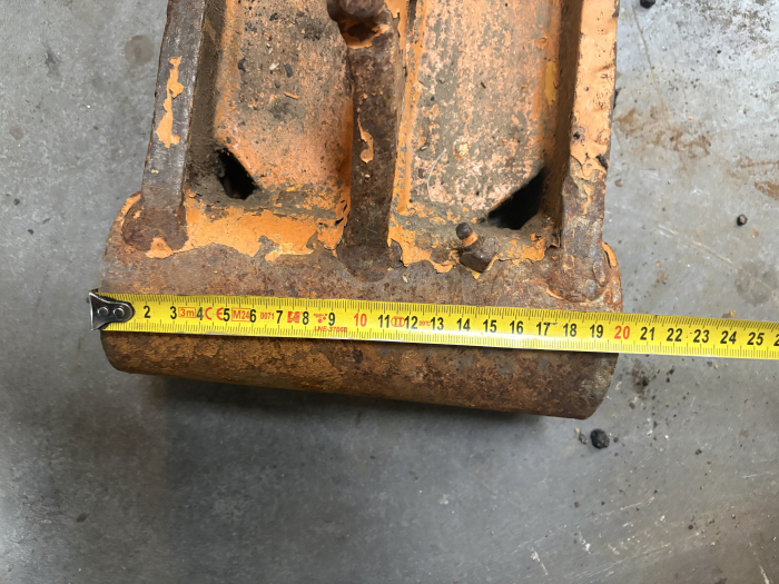 Articulație tip H, diametru interior 45,45mm, lungime 435mm, lățime 200, 260mm, interax 350mm [7]