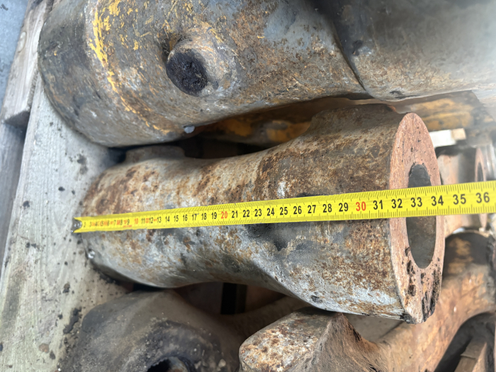 Articulație tip H, diametru interior 70, 90mm, lungime 700mm, lățime 315, 265mm - Volvo L700 [4]