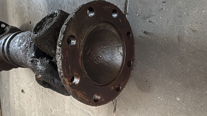 Ax cardanic lungime de 375mm cu 8 găuri de prindere [2]