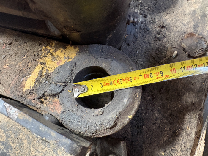 Bielă prindere cupă diametru interior 50mm, lungime 520mm, interax 420mm [4]