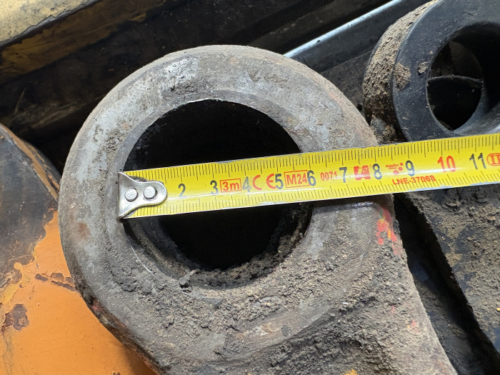 Bielă prindere cupă diametru interior 60,60mm, lungime 540mm, interax 430mm [5]