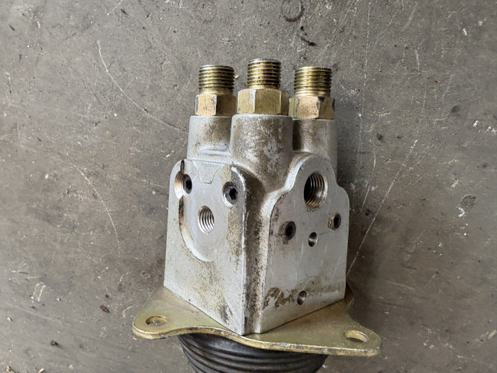 Bloc valvă pilot Joystick Komatsu 702-16 63262 [3]