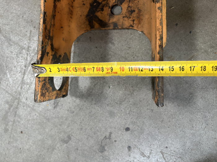 Blocator cilindru hidraulic, diametru interior 35mm, lungime 810mm, lățime 140mm [3]
