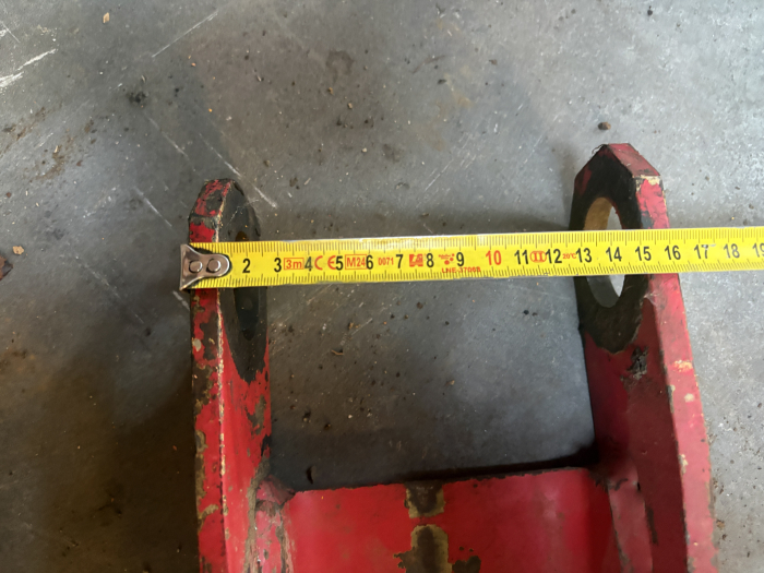 Blocator cilindru hidraulic, diametru interior 40mm, lungime 700mm, lățime 165mm [3]