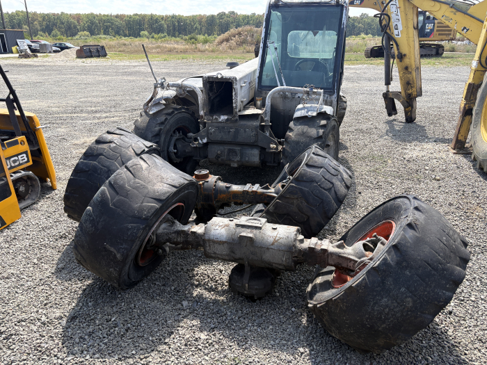 Bobcat 6288 cu motor Kubota V3800-DI-T-ET08 - Dezmembrări [6]