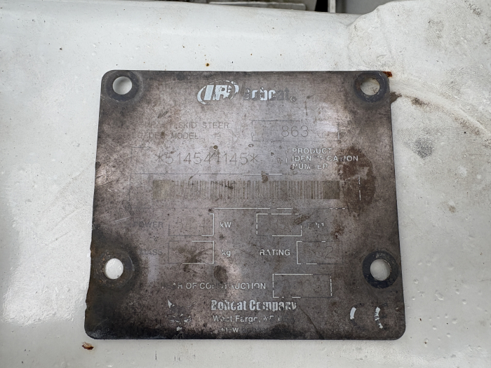 Bobcat 863 cu motor Kubota V3300-T - Dezmembrări. [3]