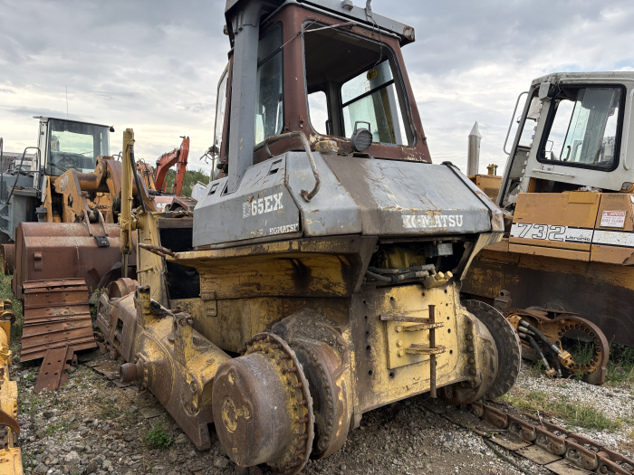 Caterpillar D4 H cu motor Cat 3204 - Dezmembrări [3]