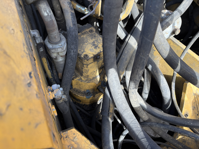 Caterpillar M318 cu motor Cat 3056E - Dezmembrări [4]