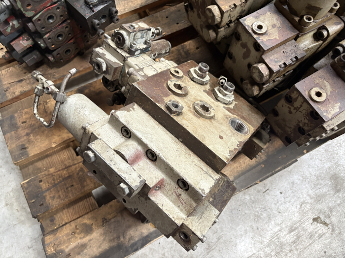 Distribuitor hidraulic 936-36275 30301 - Volvo Akerman EC230 [5]