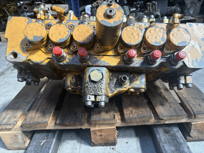 Distribuitor hidraulic Bosch Rexroth 574592/8 - Fiat-Hitachi 432 [3]