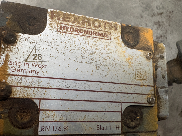 Distribuitor hidraulic Bosch Rexroth Hydronorma 4 WE 6 D52/AG24NZ4 - 2 secții [3]