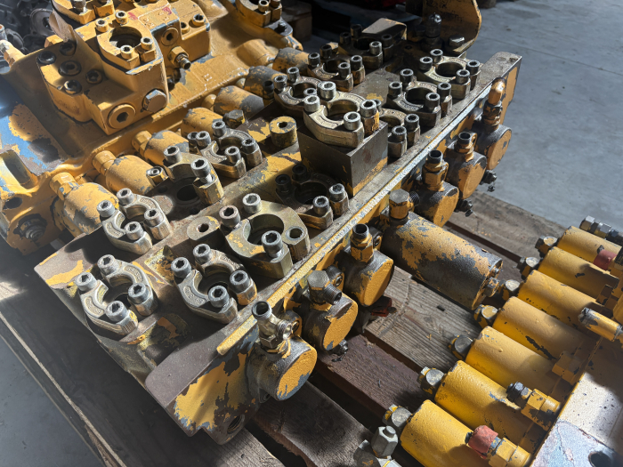 Distribuitor hidraulic Bosch Rexroth M8-1001-03/7M8-22 [3]