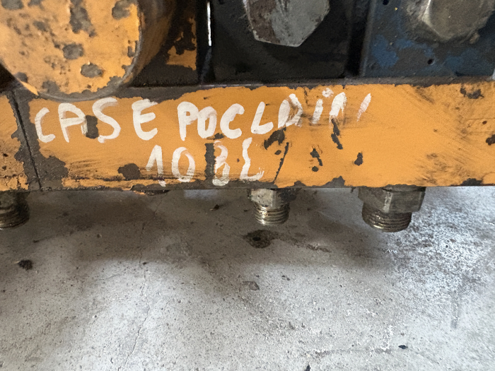 Distribuitor hidraulic Brevini P1616530 - 7 secții - Case Poclain 1088 [2]