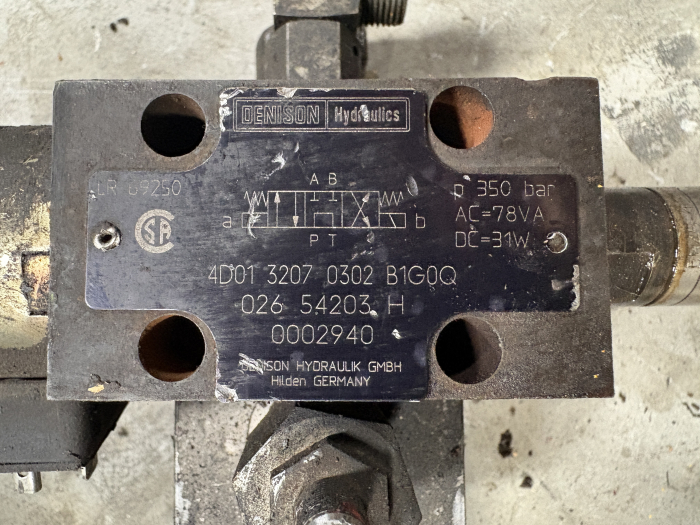 Distribuitor hidraulic Denison Hydraulics 4D01 3207 0302 B1G0Q - 1 secție [2]