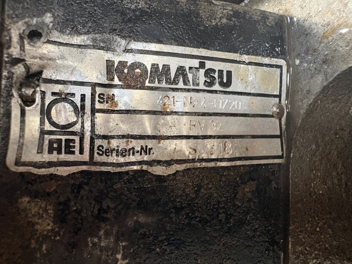 Distribuitor hidraulic Komatsu 421-N24-H720 RV 32 - Komatsu WA470 [3]
