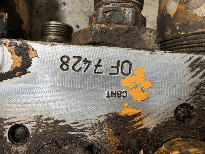 Distribuitor hidraulic Liebherr C8HT OF7428 [2]