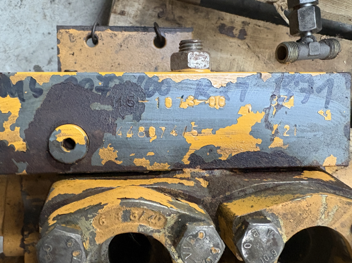 Distribuitor hidraulic M5-1073-00 - 3 secții [2]