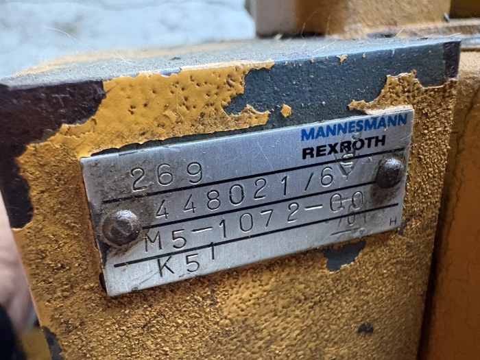 Distribuitor hidraulic Mannesmann Rexroth M5-1072-00 - 3 secțiuni [3]