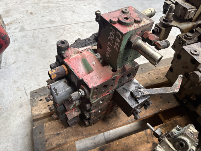 Distribuitor hidraulic Marrel Hydro FDG 3P 20A (B 33436 03) - 3 secțiuni - Case Poclain [3]