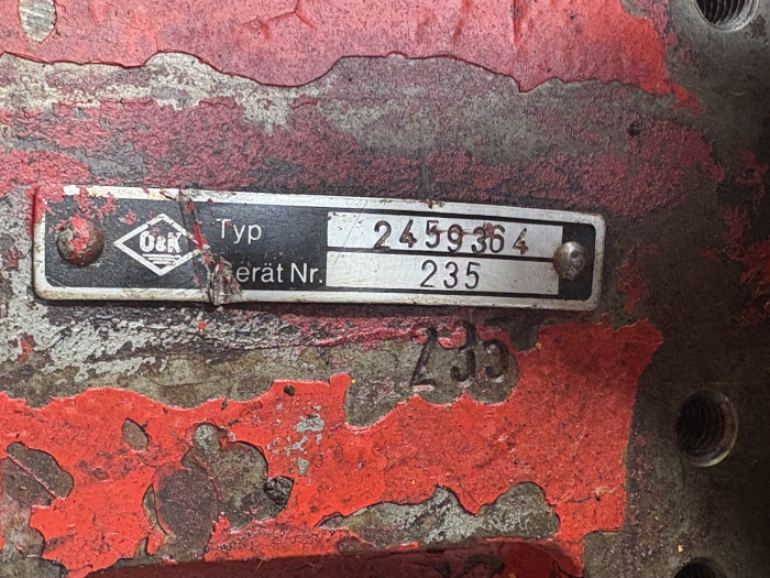 Distribuitor hidraulic O&K 2459364 - 6 secțiuni - O&K [4]