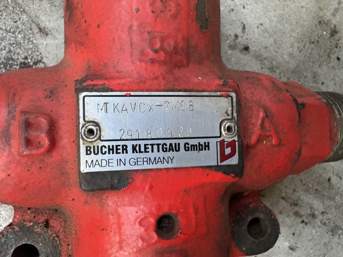Distribuitor hidraulic Parker / Bucher Klettgau VPR10B239 / MTKAVCX-2M08 - 2 secțiuni [3]