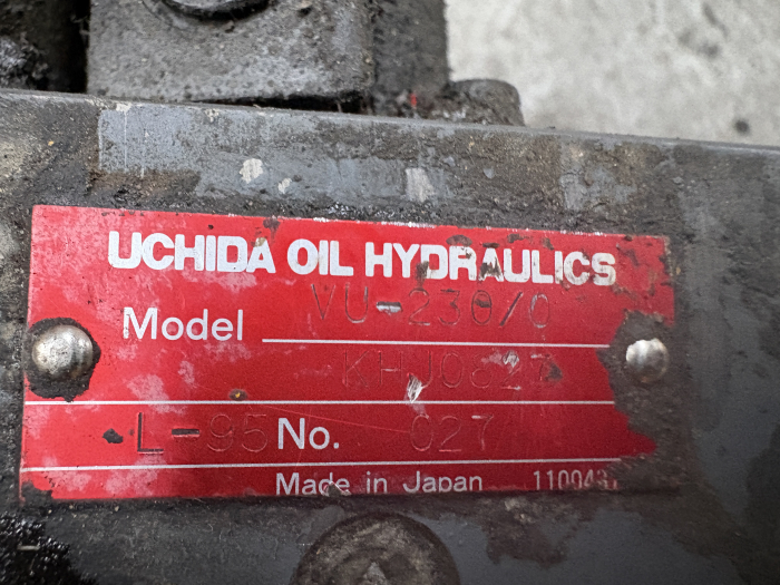 Distribuitor hidraulic Uchida Oil Hydraulics VU-230 / KHJ0827 [2]