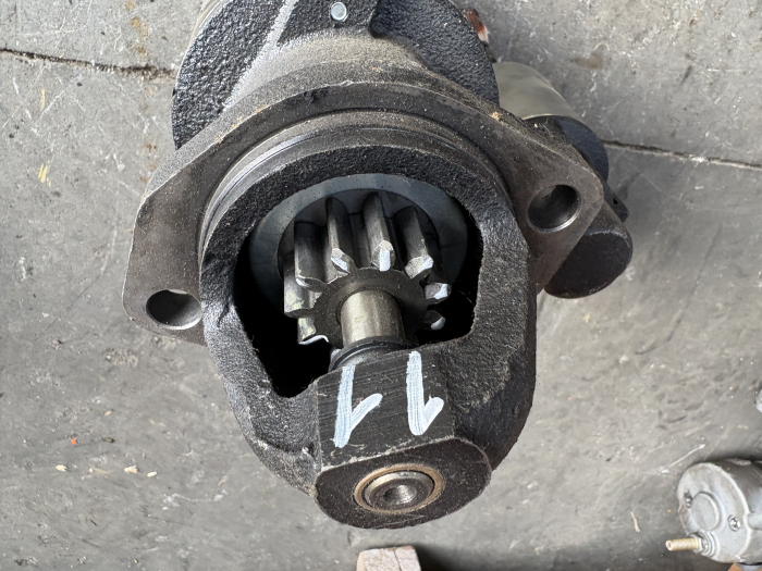 Electromotor cu 11 dinți [3]