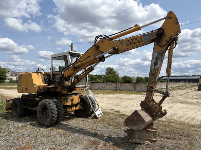 Excavator pe roți Liebherr A 308 (motor Deutz) – Dezmembrări [4]