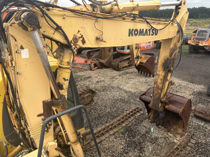 excavator-senile-caterpillar-318bl-motor-cat-dezmembrari [5]