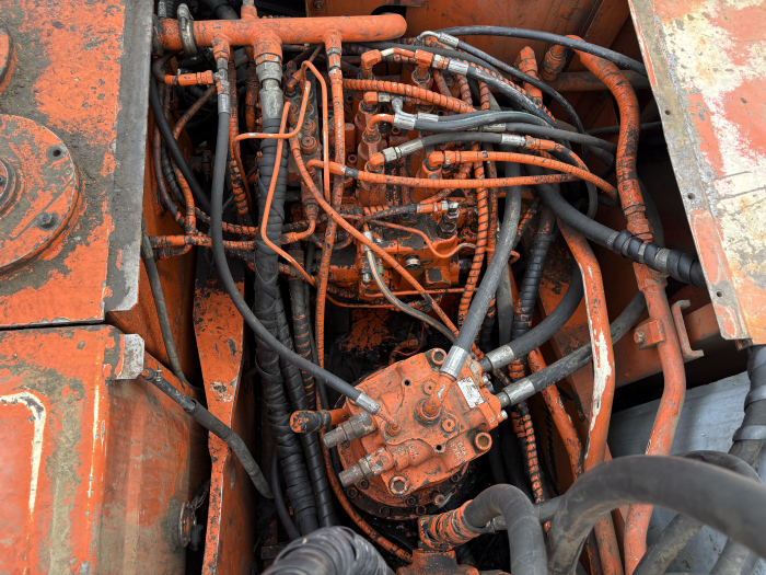 Fiat-Hitachi EX215 cu motor Isuzu 6BG1T - Dezmembrări [3]