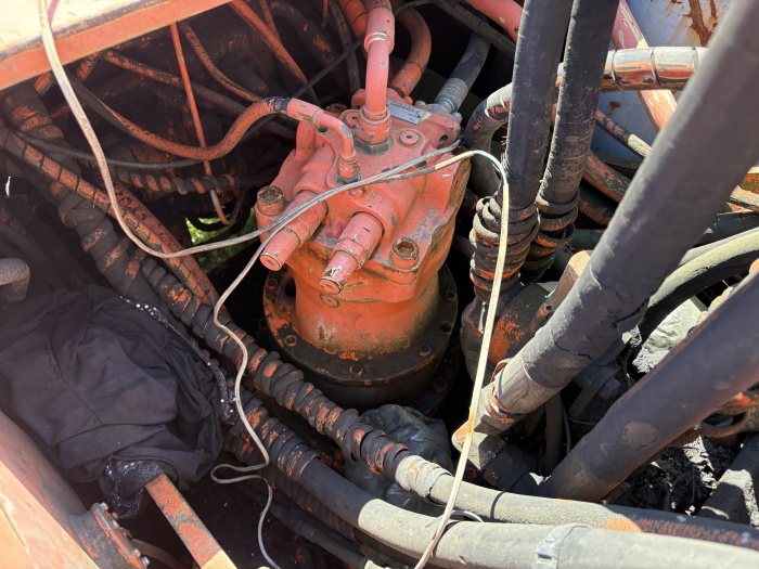 Fiat-Hitachi EX235 cu motor Isuzu 6BG1 - Dezmembrări [4]