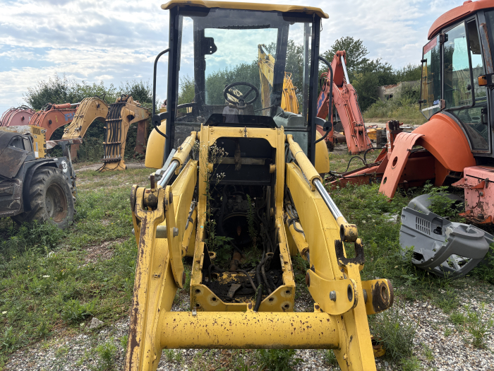Komatsu WB 93R-5 cu motor Komatsu SAA4D106E-1 - Dezmembrări [2]