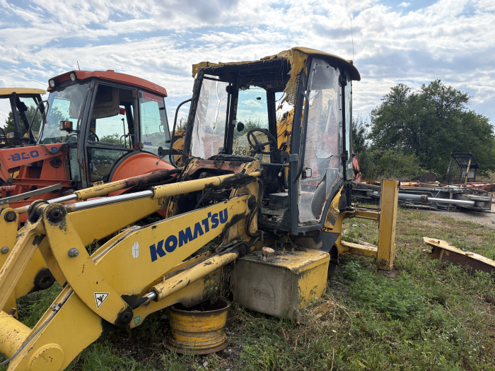 Komatsu WB93R cu motor Komatsu 4D106 - Dezmembrări [2]