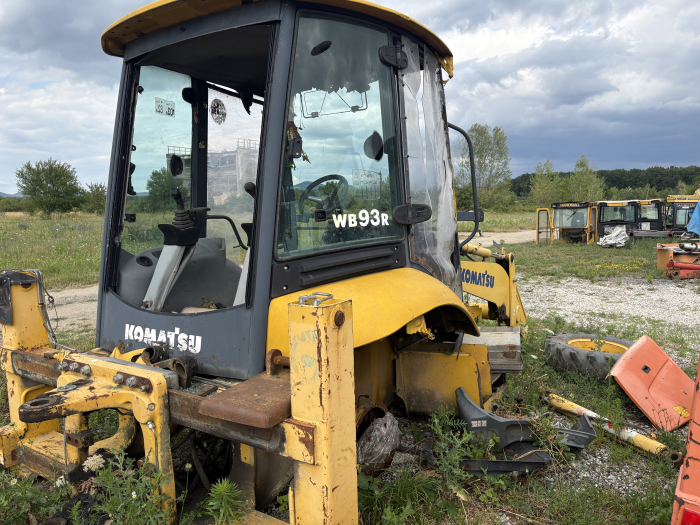 Komatsu WB93R cu motor Komatsu 4D106 - Dezmembrări [4]