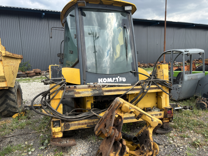 Komatsu WB93R cu motor S4D106-1 - Dezmembrări [5]