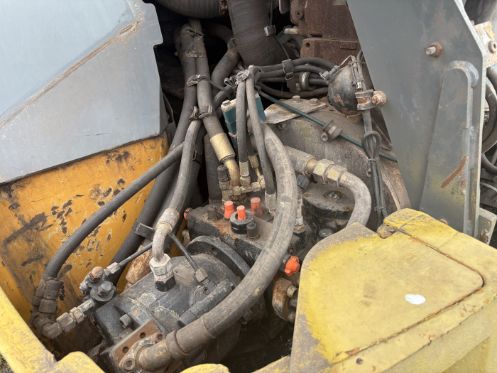 Liebherr 538 cu motor Liebherr L 934 A6 - Dezmembrări [8]