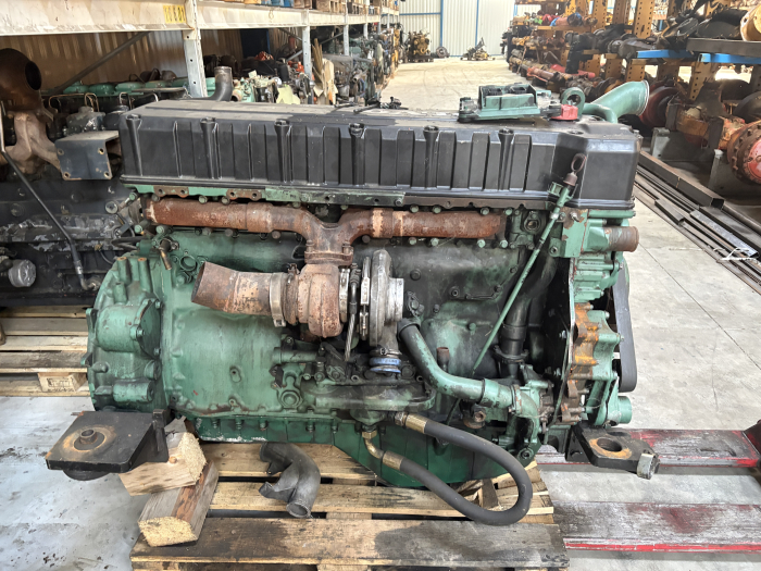 Motor Volvo D12 Complet [2]