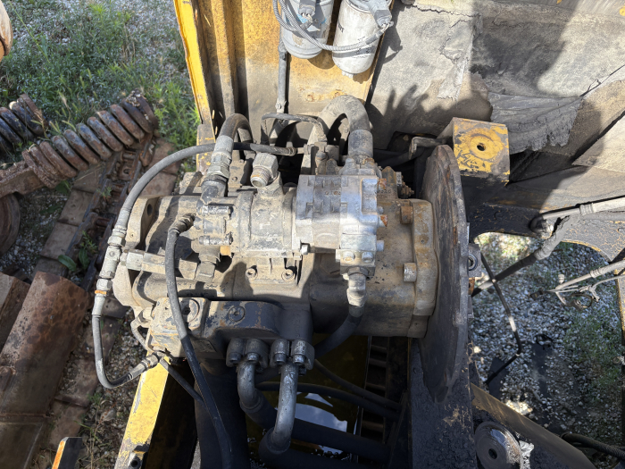 New Holland E 215B cu motor FPT NEF 6.7L - Dezmembrări [7]