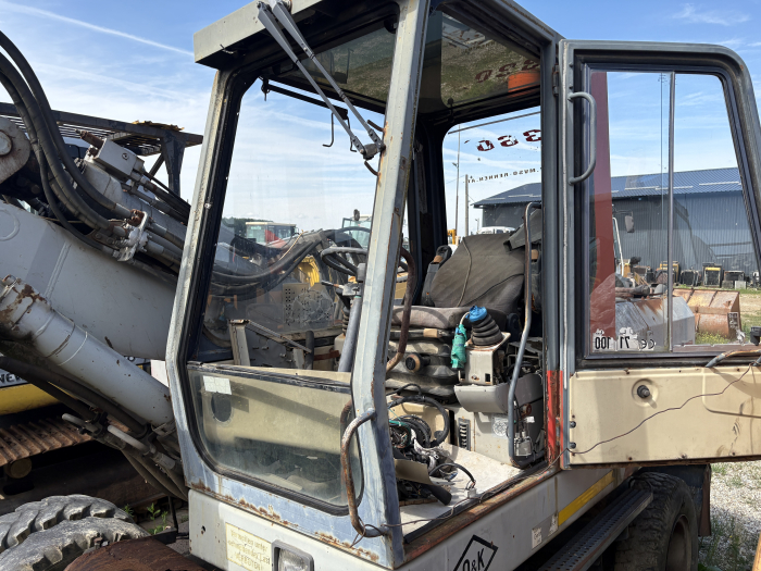 O&K MH Plus cu motor Deutz BF4M1012E - Dezmembrări [5]