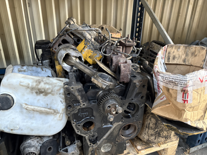 Piese Motor Cummins 6BT Dezmembrat [2]