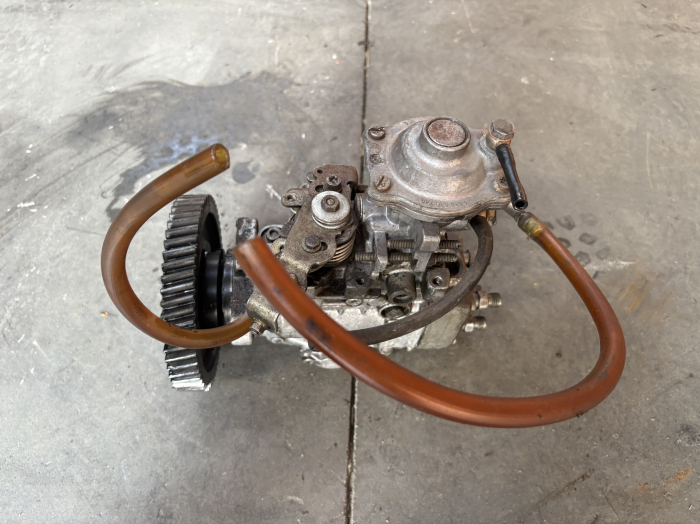 Pompă de injecție Bosch 0460414008 / VE R 127 / 84124645 [2]