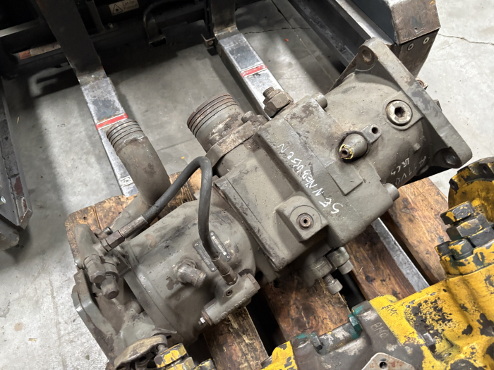 Pompa hidraulica Bosch Rexroth A10VO71 - Sennebogen [2]