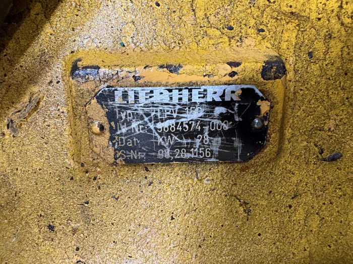 Pompă hidraulică principală Liebherr LPV 150 - Liebherr R 904 [3]